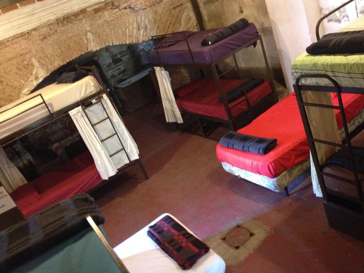 Split Hostel 危地马拉安地瓜 外观 照片