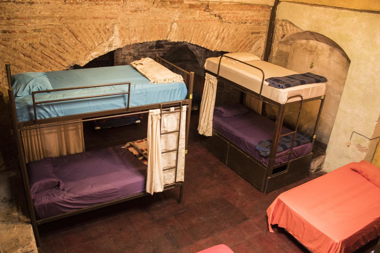 Split Hostel 危地马拉安地瓜 外观 照片