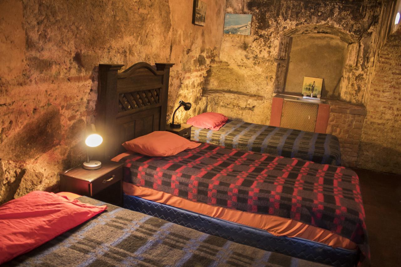 Split Hostel 危地马拉安地瓜 外观 照片