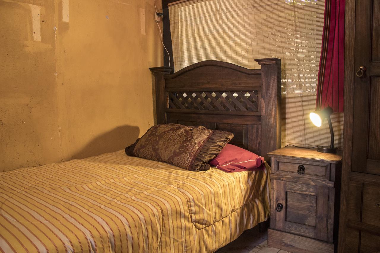 Split Hostel 危地马拉安地瓜 外观 照片
