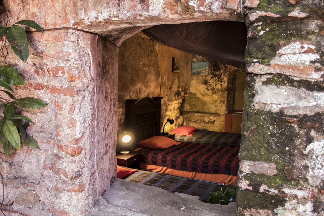 Split Hostel 危地马拉安地瓜 外观 照片