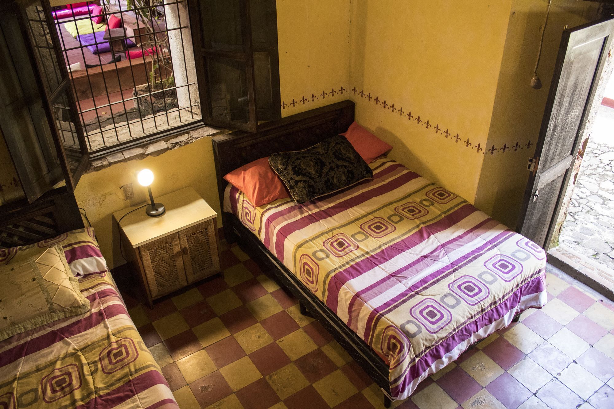 Split Hostel 危地马拉安地瓜 外观 照片